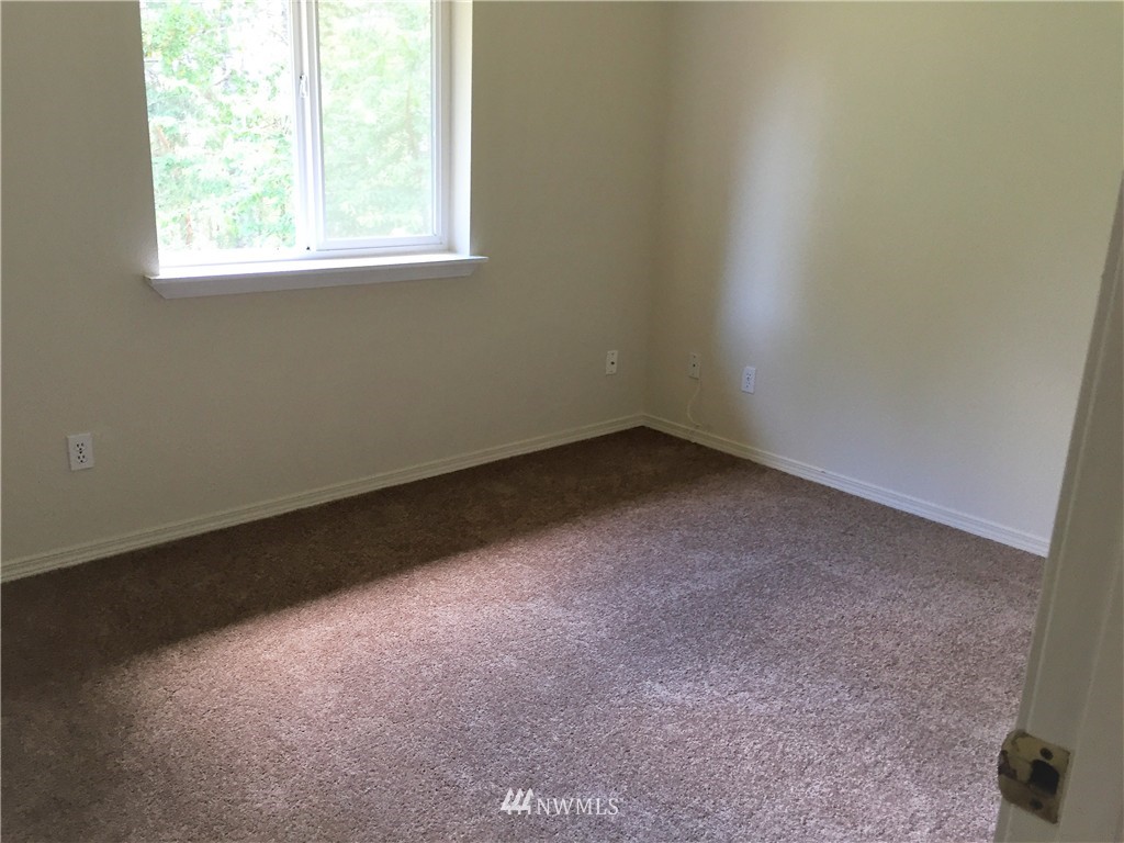 790 Northeast Larson Lake Road Belfair, WA 98528 - Photo 5 of 8 Gallery Image 5