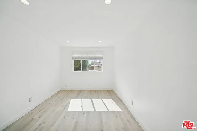 $1,984 | 252 South New Hampshire Avenue, Unit 11, Los Angeles, CA 90004