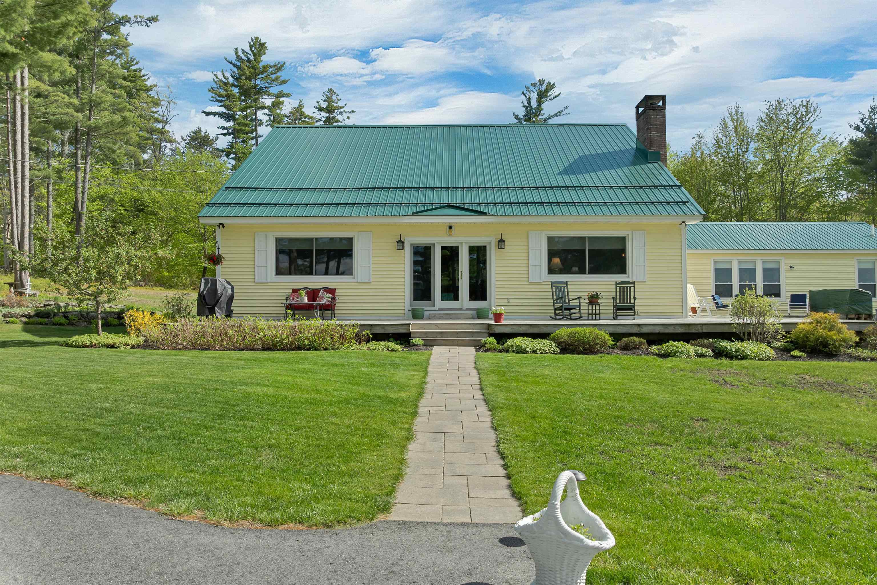 65 Effingham Road Ossipee, NH 03864 - Photo 9 of 60