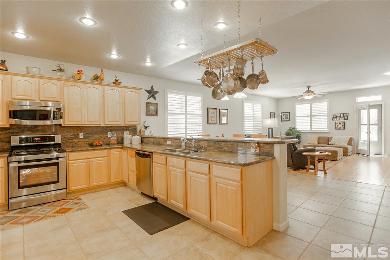 3263 Banestone Road Sparks, NV 89436 - Photo 6 of 18 Photo 6