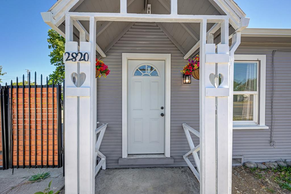 2820 Fruitridge Road Sacramento, CA 95820 - Photo 10 of 68