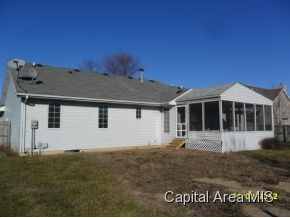 1104 Equestrian Lane Springfield, IL 62712 - Photo 2 of 11