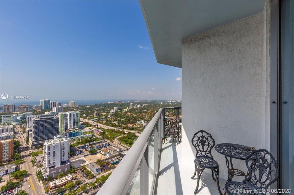 185 Southwest 7th Street, Unit 4102 Miami, FL 33130 - Photo 22 of 27