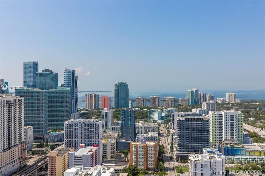 185 Southwest 7th Street, Unit 4102 Miami, FL 33130 - Photo 23 of 27