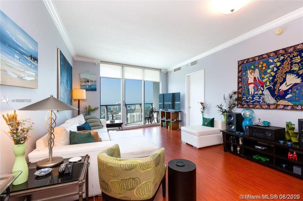 185 Southwest 7th Street, Unit 4102 Miami, FL 33130 - Photo 6 of 27