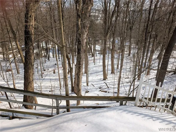 $169,900 | 22 South Franklin Street, New Albion, NY 14719