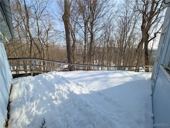 $169,900 | 22 South Franklin Street, New Albion, NY 14719