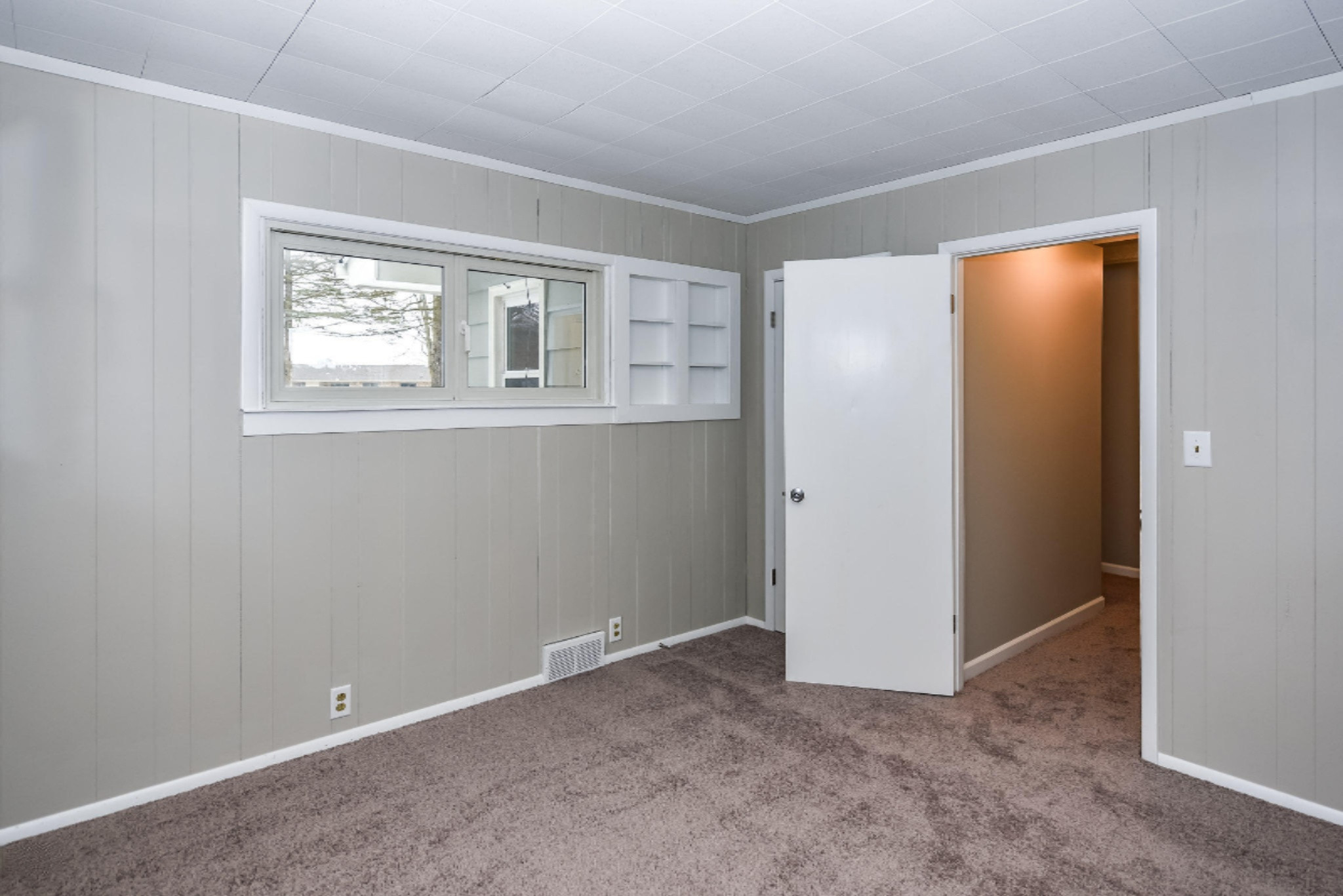708 Hickory Road Battle Creek, MI 49017 - Photo 25 of 42 Bedroom 1