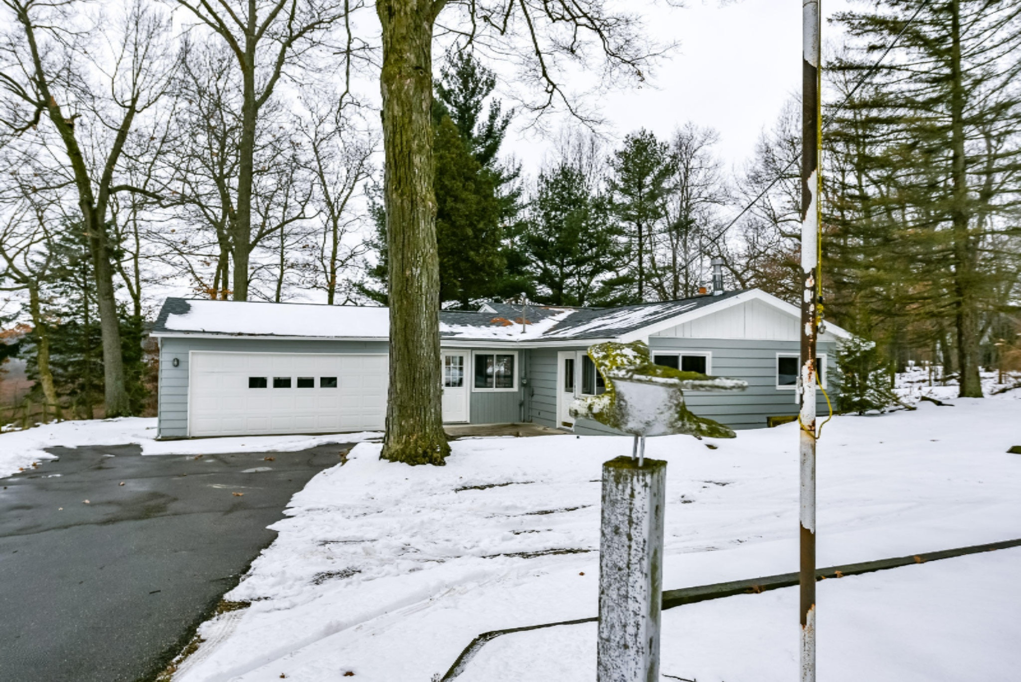 708 Hickory Road Battle Creek, MI 49017 - Photo 34 of 42 Back Exterior