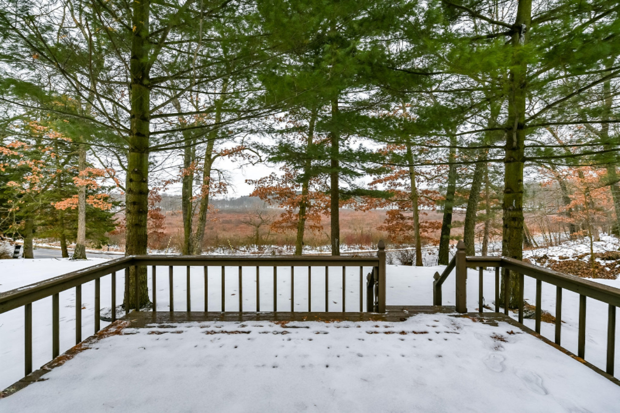 708 Hickory Road Battle Creek, MI 49017 - Photo 10 of 42 Front Deck