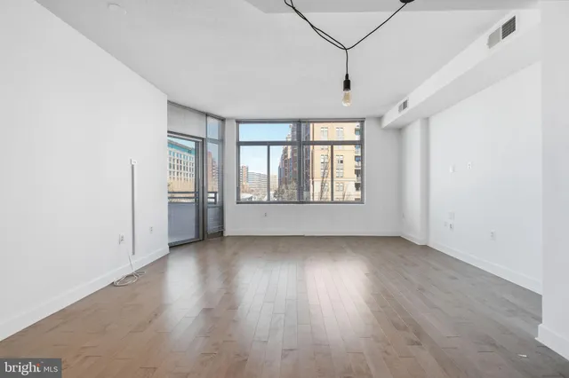 $489,900 | 3650 South Glebe Road, Unit 344, Arlington, VA 22202