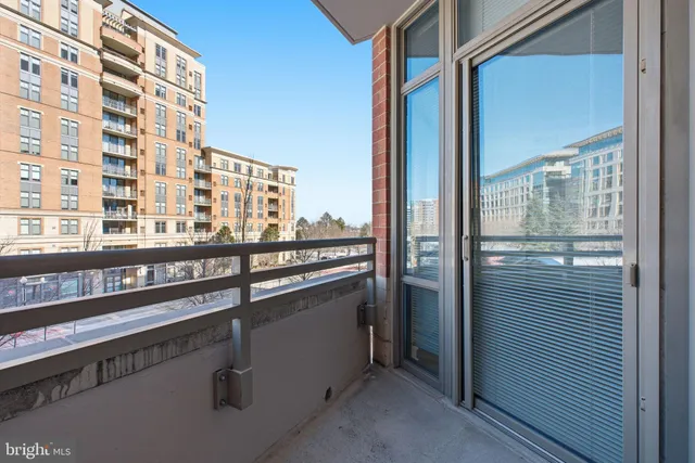 $489,900 | 3650 South Glebe Road, Unit 344, Arlington, VA 22202