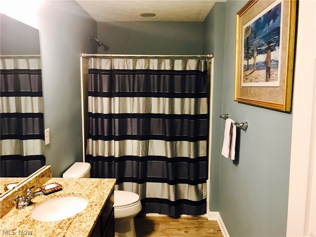 161 Burwick Road Cleveland, OH 44143 - Photo 24 of 35 2nd Floor Bathroom
