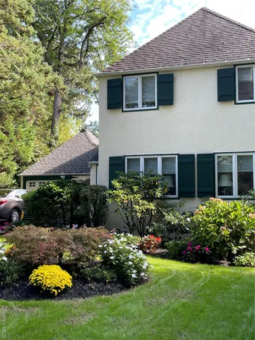 $6,500 | 64 Maple Drive, Great Neck, NY 11021