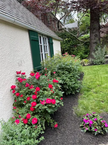 $6,500 | 64 Maple Drive, Great Neck, NY 11021