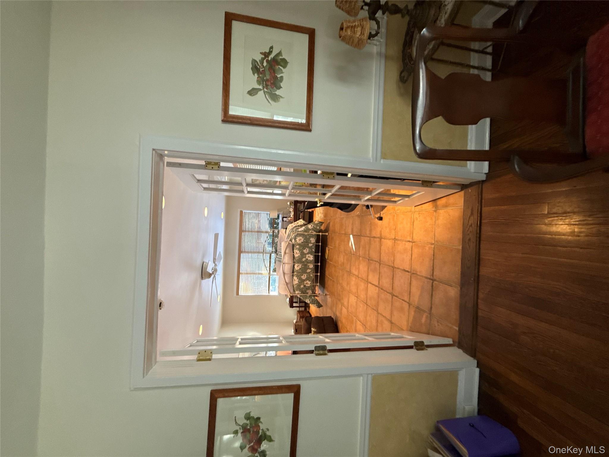 64 Maple Drive Great Neck, NY 11021 - Photo 5 of 16