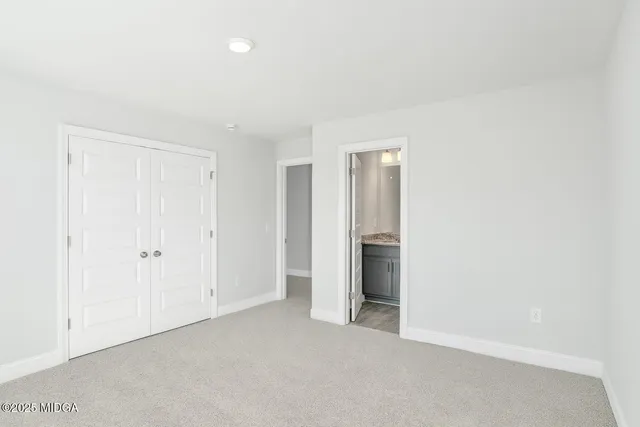 an empty room with closet