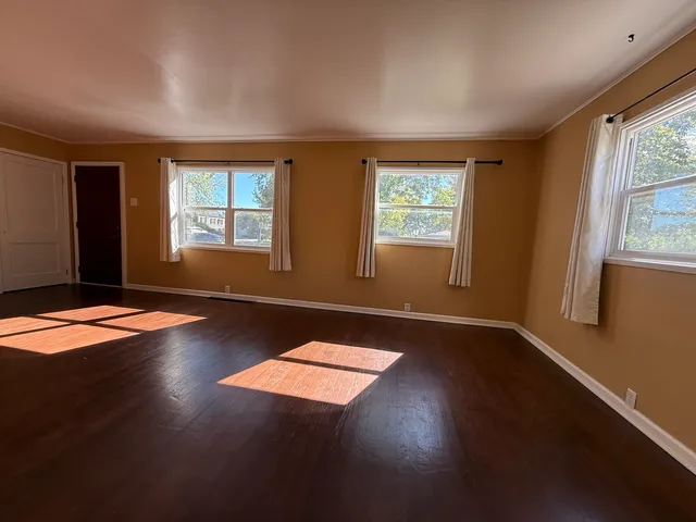 $249,000 | 1417 Glenwood Avenue, Joliet, IL 60435