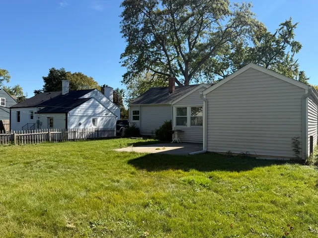 $249,000 | 1417 Glenwood Avenue, Joliet, IL 60435