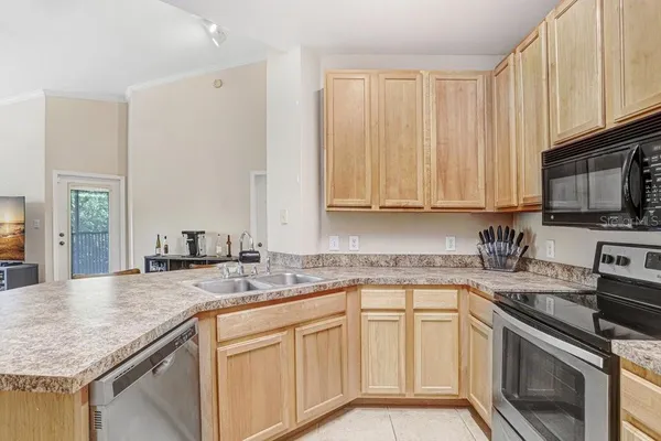$190,000 | 2407 Courtney Meadows Court, Unit 303, Tampa, FL 33619