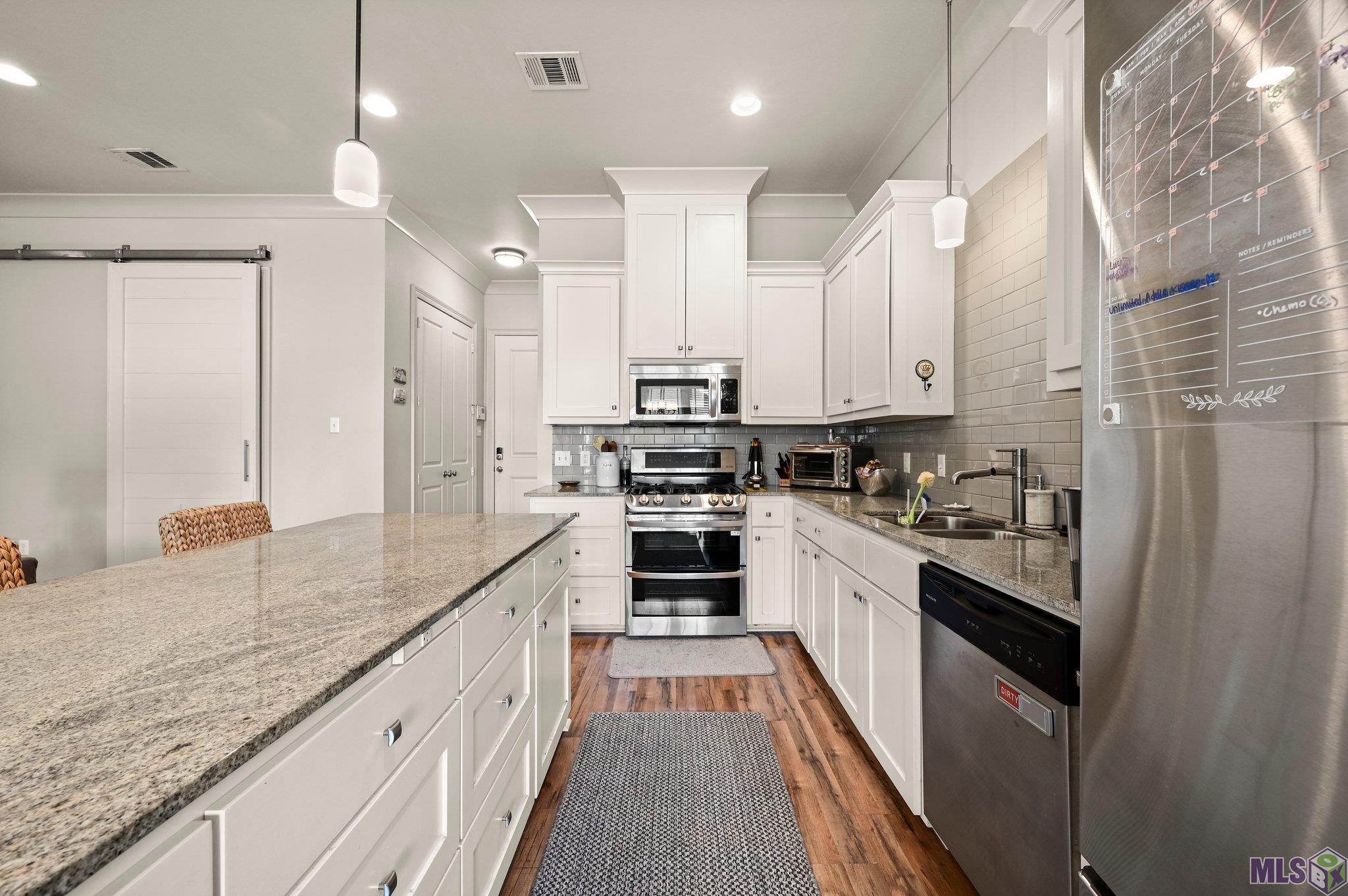 629 Portula Avenue Baton Rouge, LA 70820 - Photo 3 of 13 Gallery Image 3