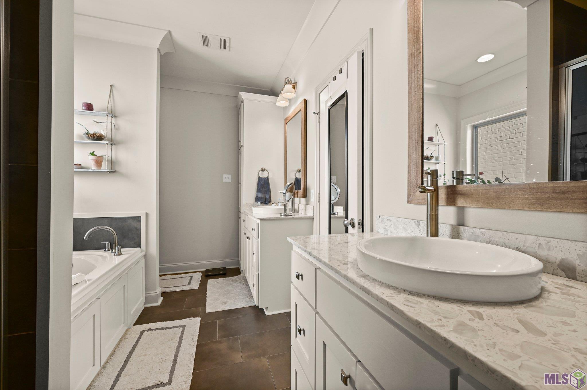 629 Portula Avenue Baton Rouge, LA 70820 - Photo 10 of 13 Gallery Image 10
