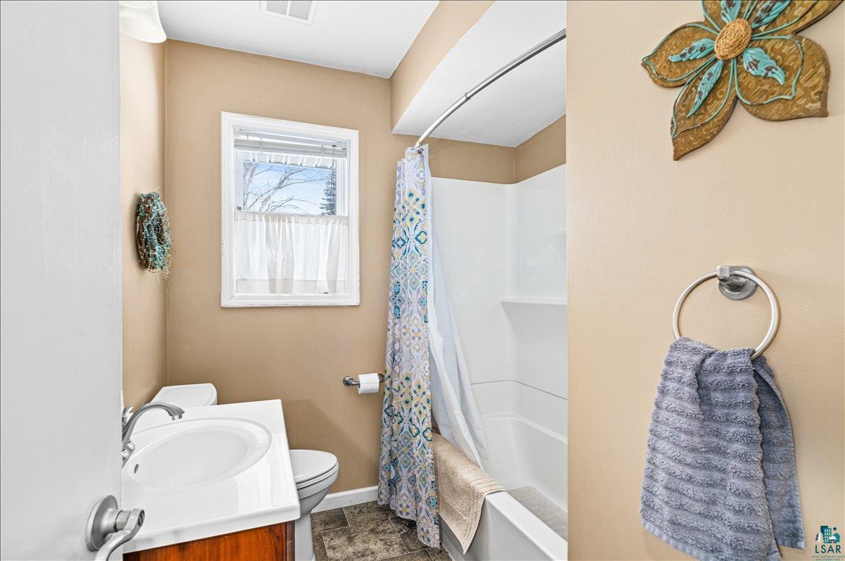 1403 North 47th Avenue East Duluth, MN 55804 - Photo 17 of 37