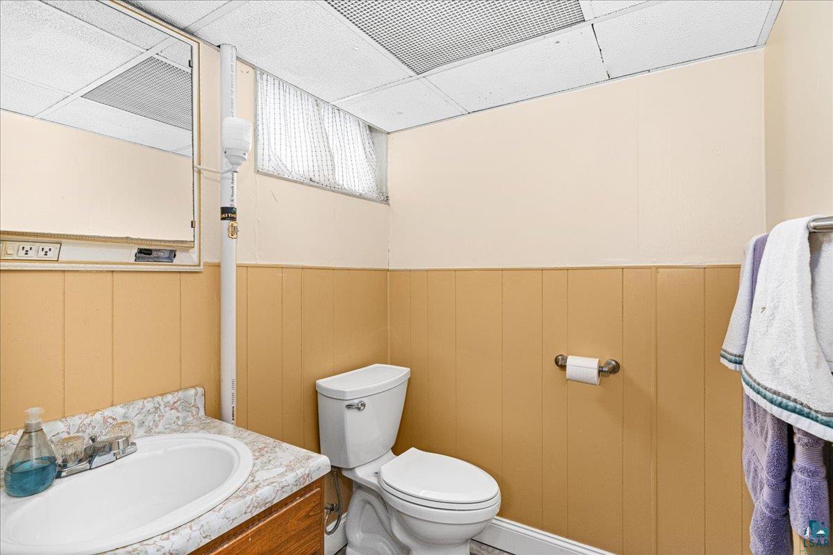 1403 North 47th Avenue East Duluth, MN 55804 - Photo 26 of 37