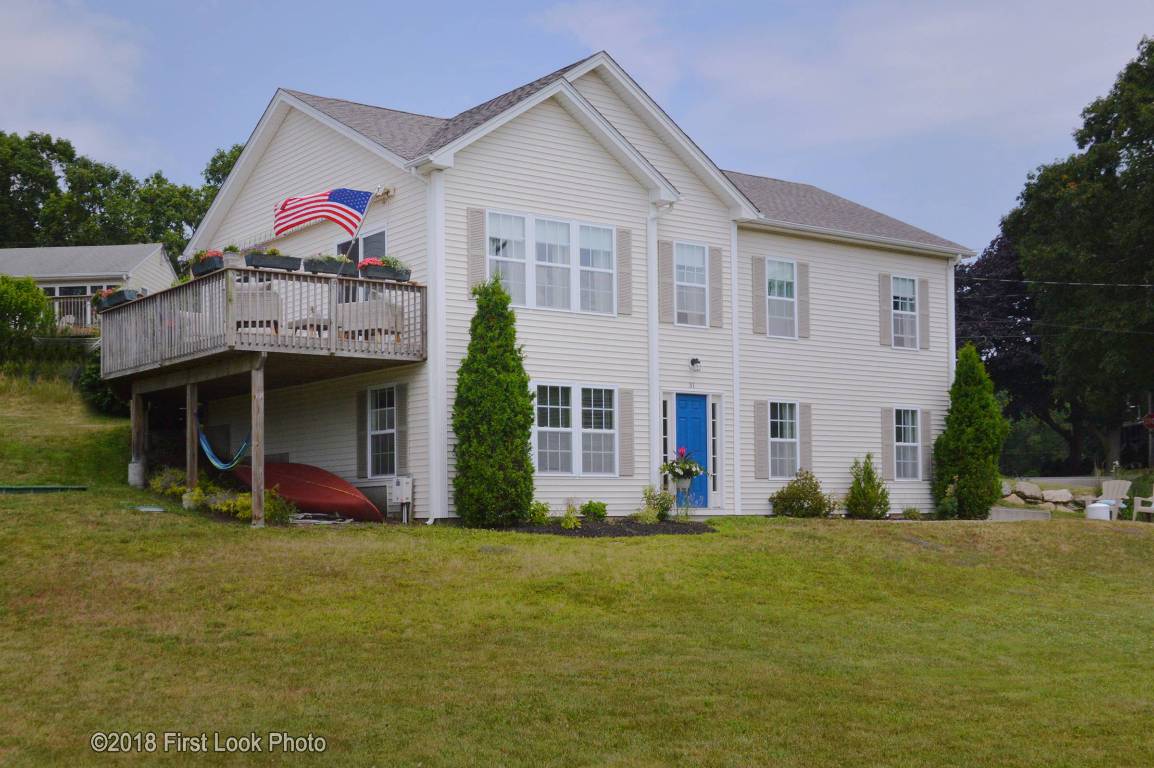 31 Arrowhead Road Narragansett, RI 02882 - Photo 4 of 39