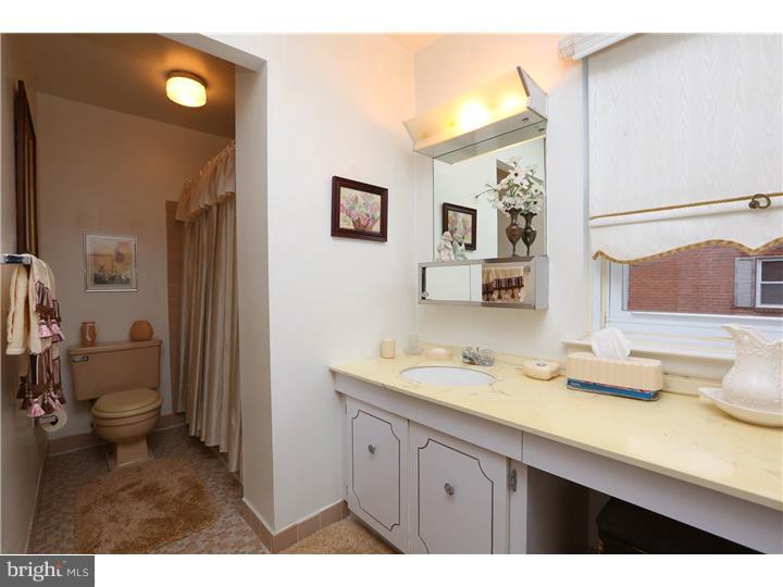 169 Rennard Street Philadelphia, PA 19116 - Photo 18 of 21 Gallery Image 18