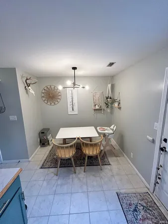 $129,999 | 2925 Dexter Court, Evansville, IN 47714