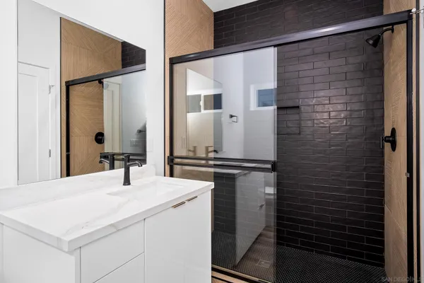 $1,595,000 | 5230 Rincon Street, San Diego, CA 92115