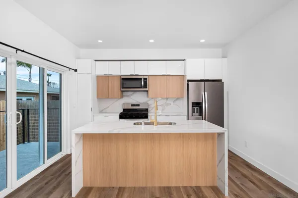 $1,595,000 | 5230 Rincon Street, San Diego, CA 92115