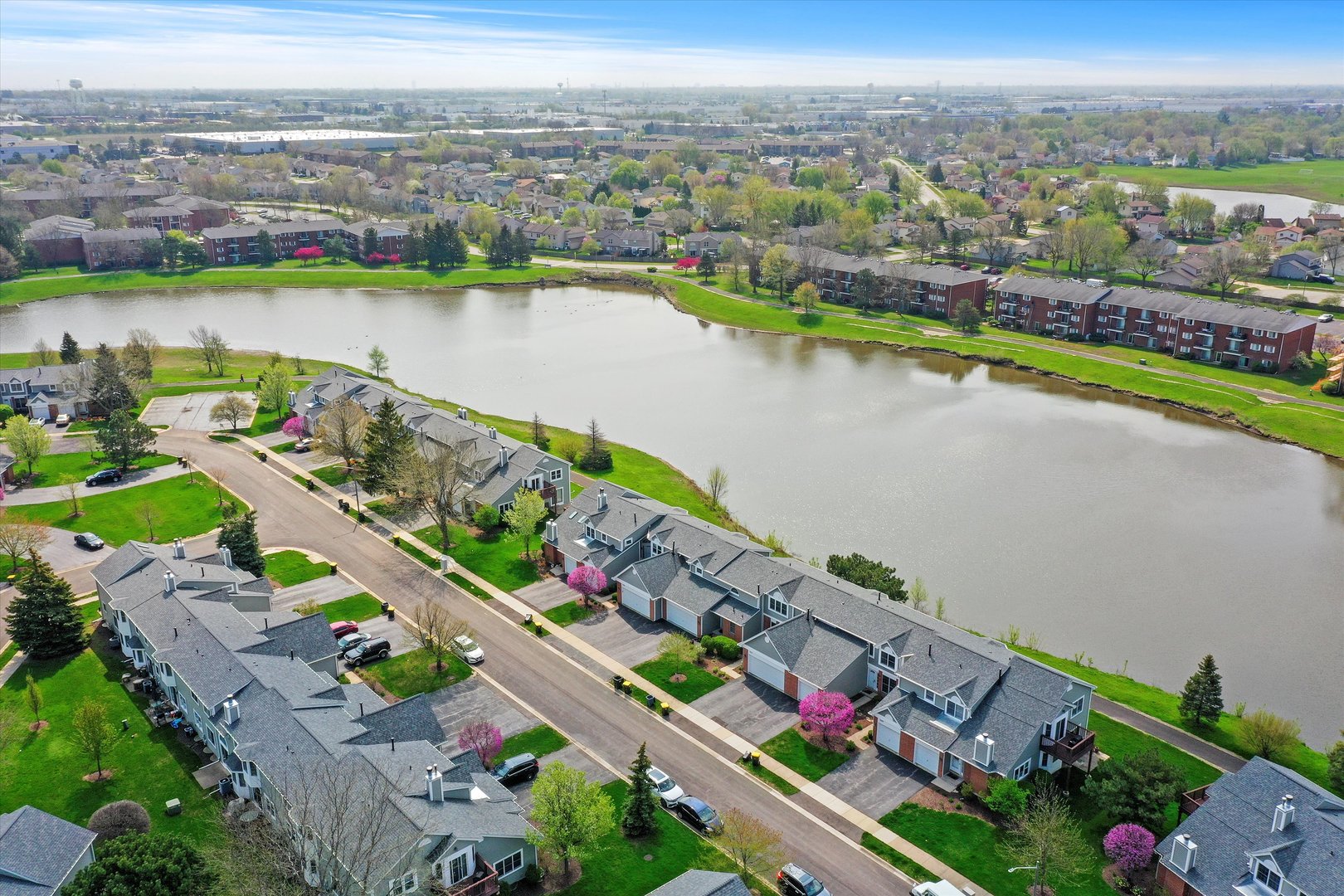 709 Daybreak Lane Carol Stream, IL 60188 - Photo 26 of 30 an aerial view of a city
