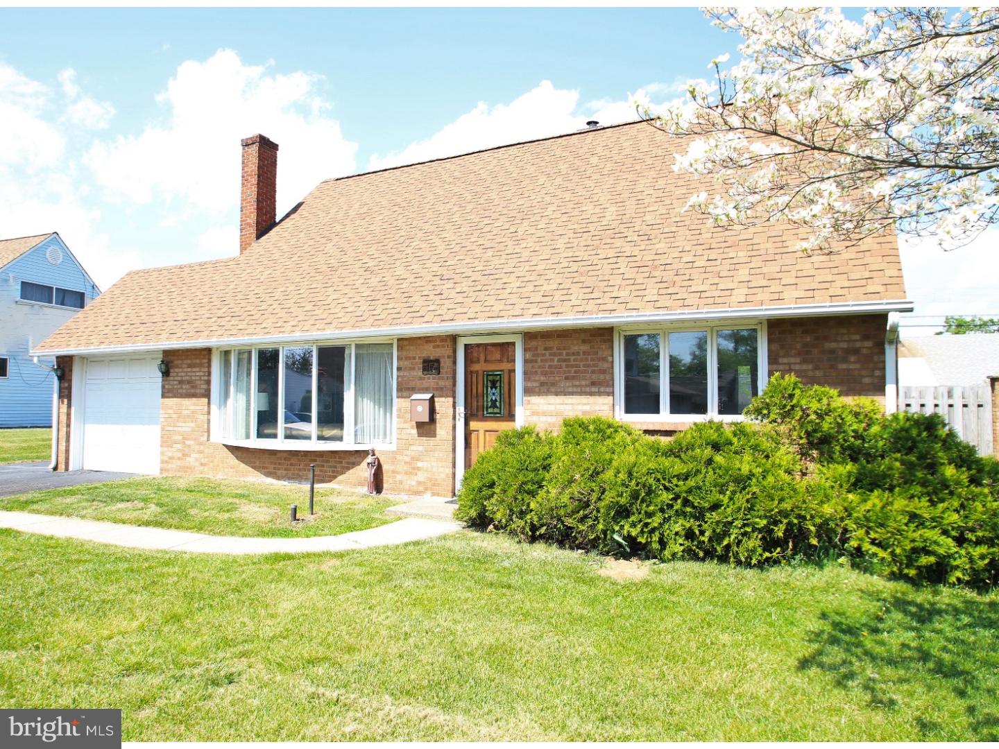 17 Canal Road Levittown, PA 19057 - Photo 2 of 13