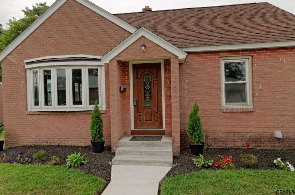 11 Birch Tree Road Colonie, NY 12205 - Photo 3 of 25 Photo 3