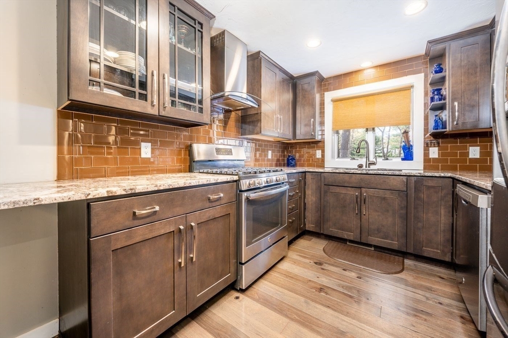 75 L Shellback Way, Unit L Mashpee, MA 02649 - Photo 5 of 24 Gallery Image 5