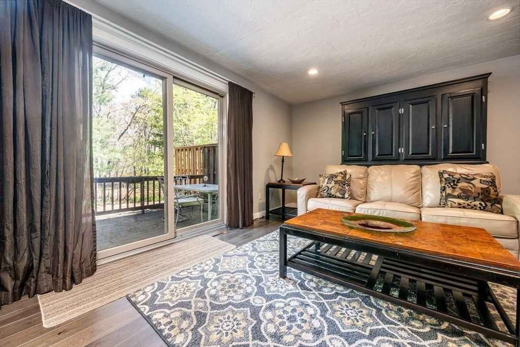 75 L Shellback Way, Unit L Mashpee, MA 02649 - Photo 9 of 24 Gallery Image 9