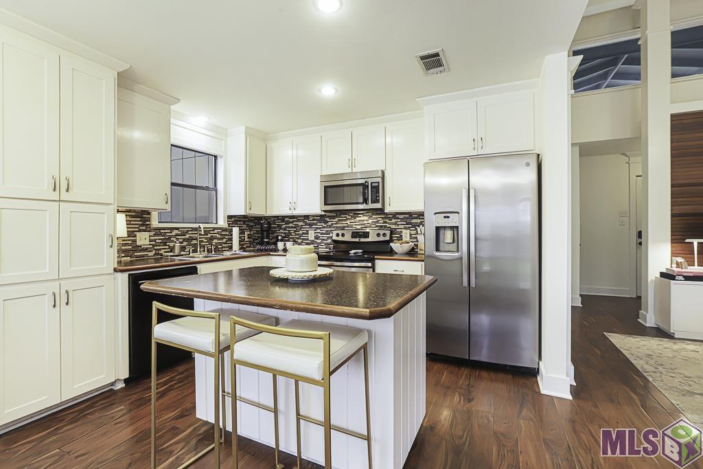 13233 Briar Hollow Avenue Baton Rouge, LA 70810 - Photo 12 of 22