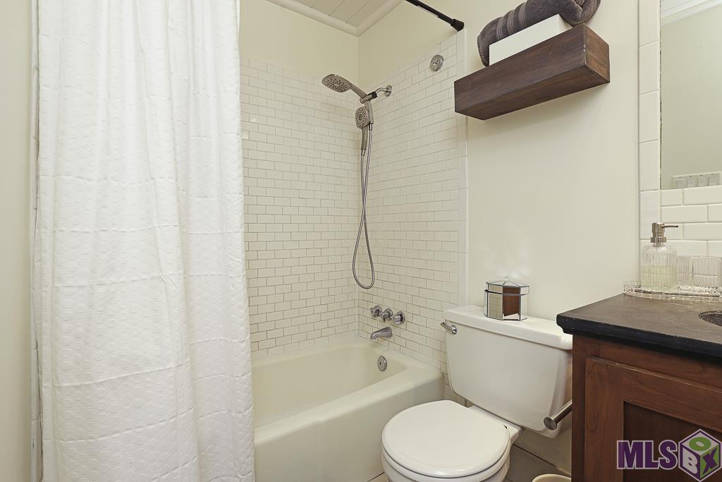 13233 Briar Hollow Avenue Baton Rouge, LA 70810 - Photo 14 of 22