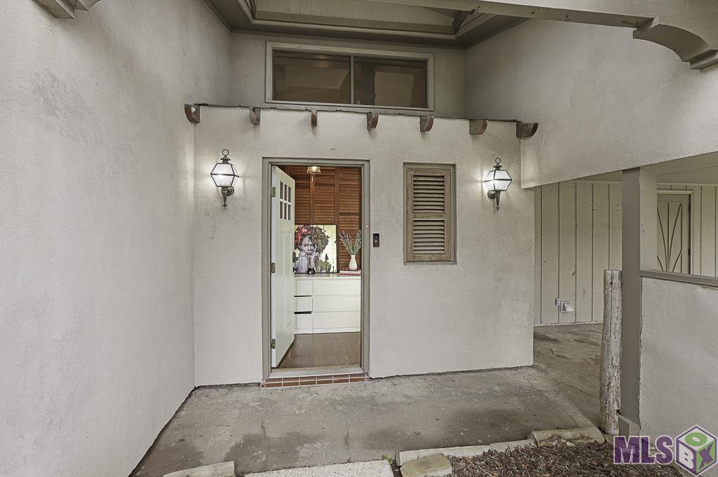 13233 Briar Hollow Avenue Baton Rouge, LA 70810 - Photo 3 of 22