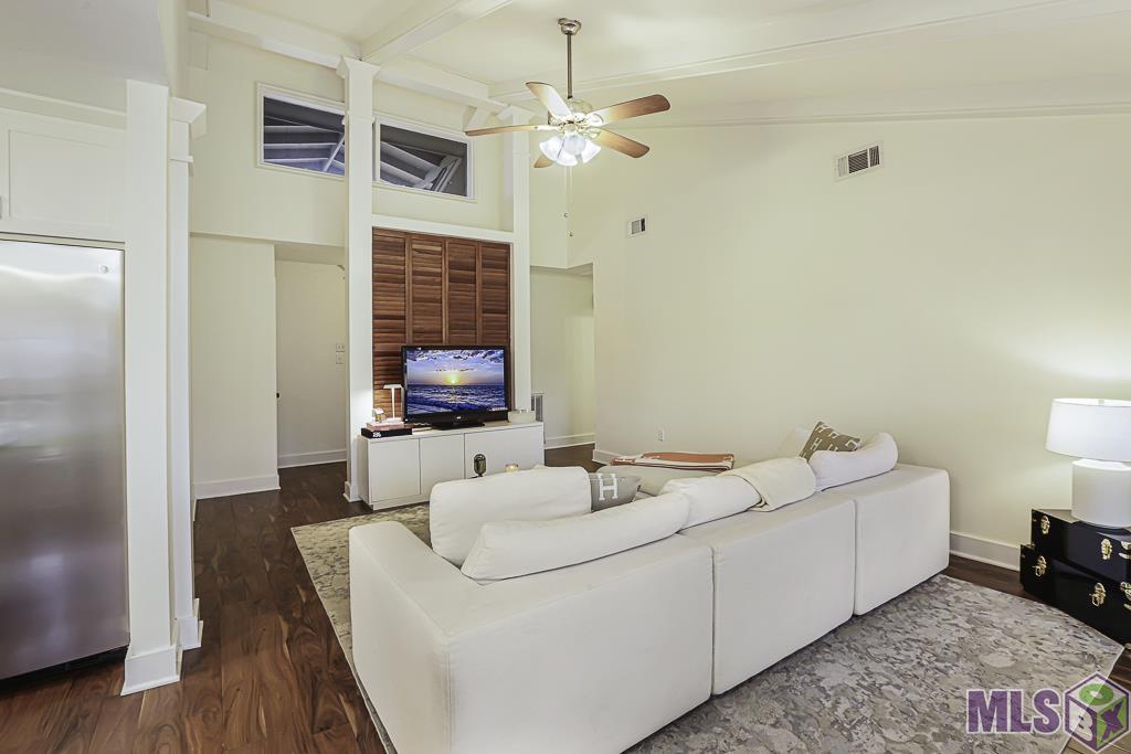 13233 Briar Hollow Avenue Baton Rouge, LA 70810 - Photo 7 of 22