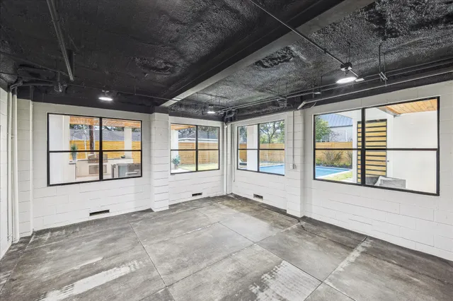 $1,695,000 | 5055 Yarwell Drive, Houston, TX 77096