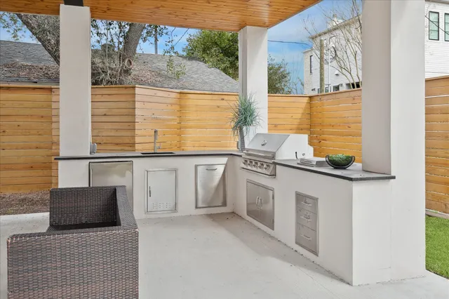 $1,695,000 | 5055 Yarwell Drive, Houston, TX 77096