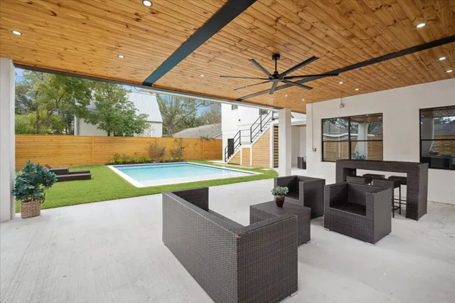 $1,695,000 | 5055 Yarwell Drive, Houston, TX 77096