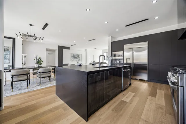 $1,695,000 | 5055 Yarwell Drive, Houston, TX 77096