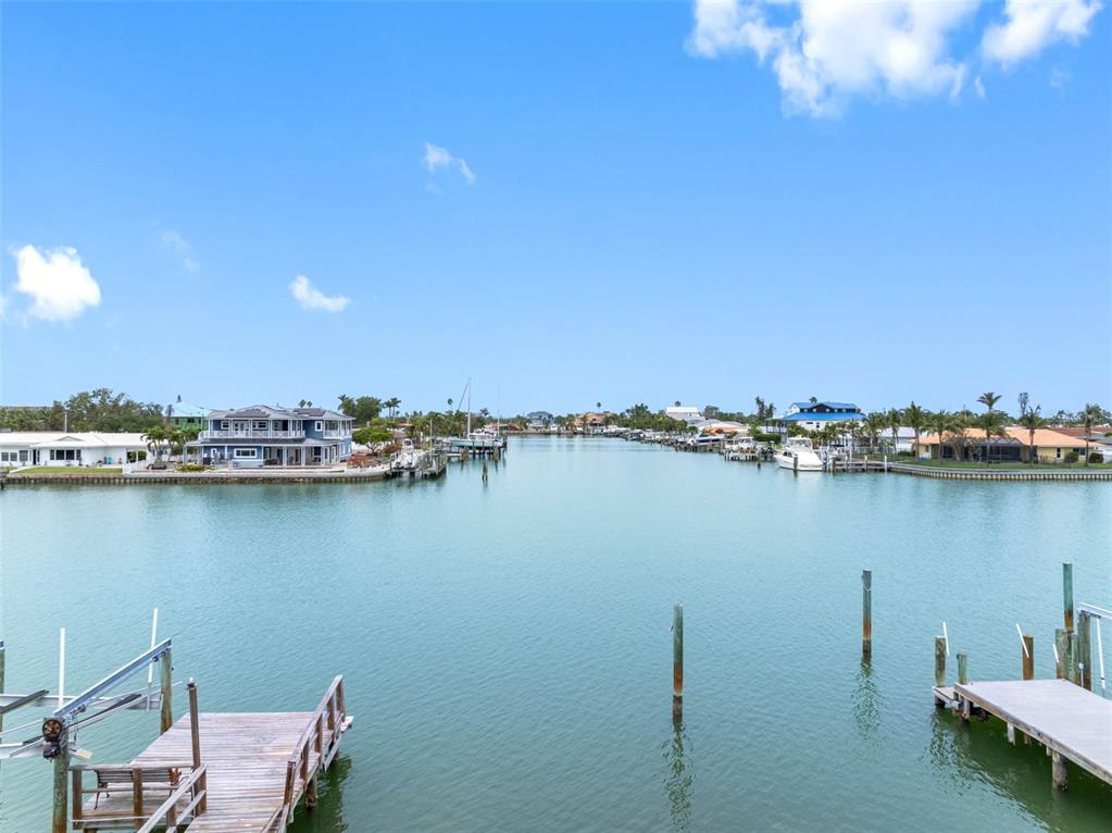 440 115th Avenue Treasure Island, FL 33706 - Photo 1 of 25 a view of a lake from a city