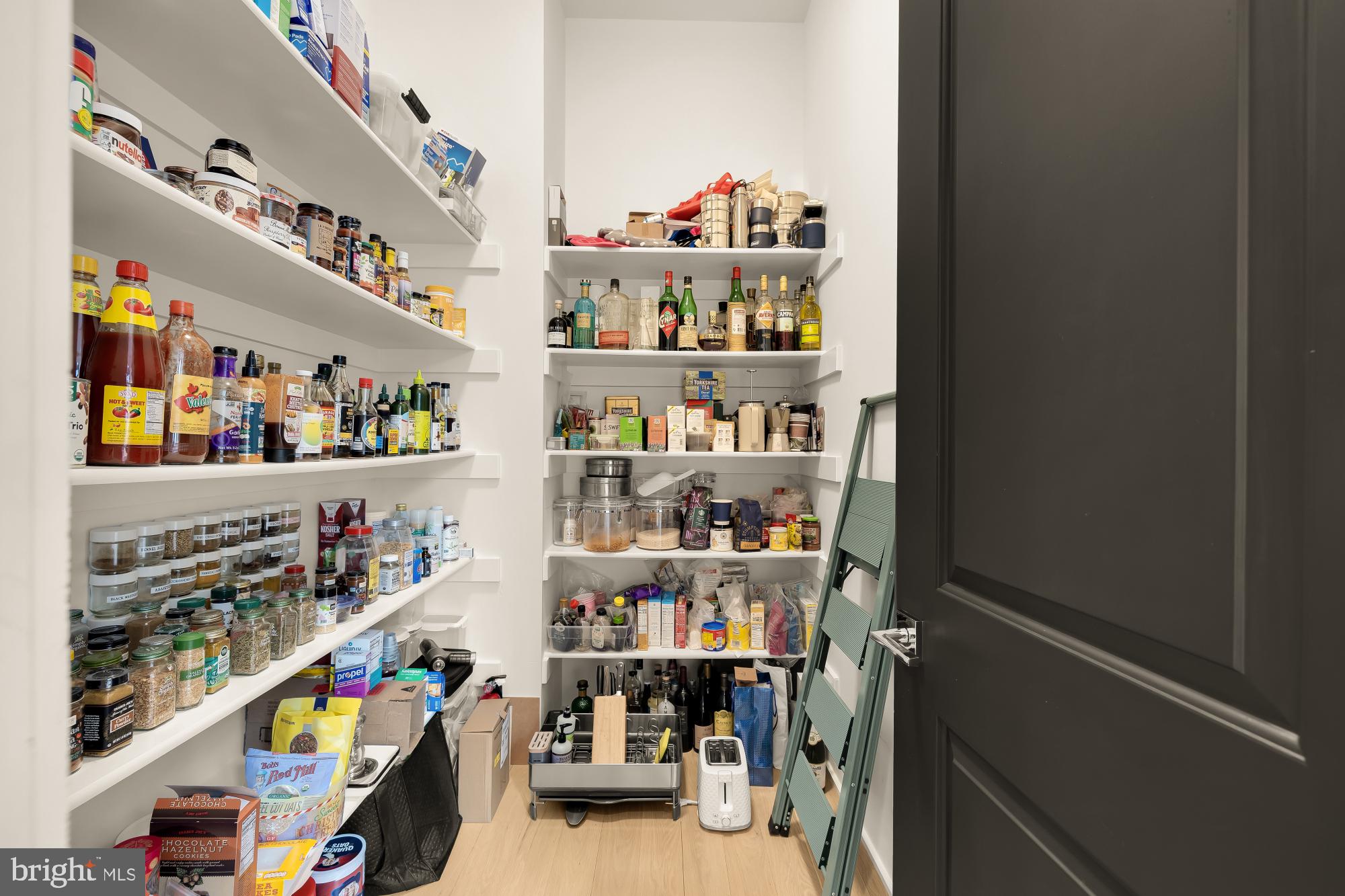 7613 Glenbrook Road Bethesda, MD 20814 - Photo 16 of 90