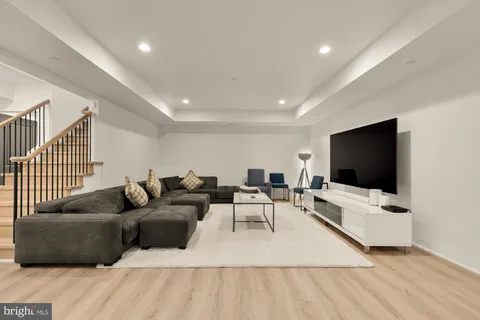 $4,850,000 | 7613 Glenbrook Road, Bethesda, MD 20814