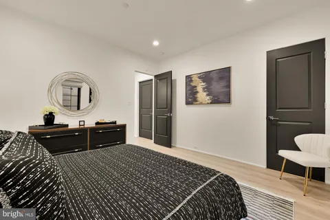 $5,200,000 | 7613 Glenbrook Road, Bethesda, MD 20814